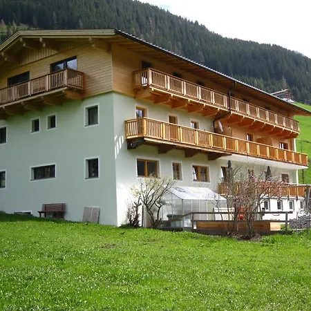 Steidl Apartament *