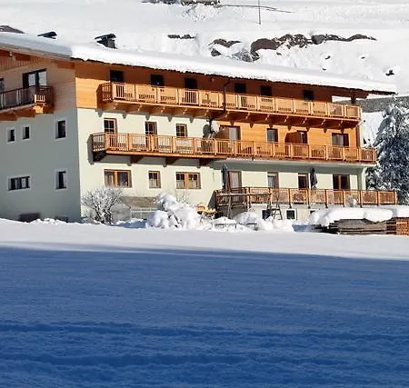 Steidl Apartament *